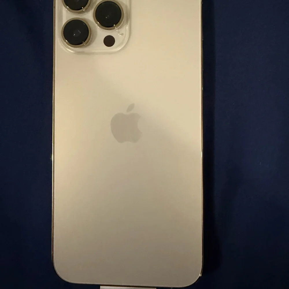 Apple iPhone - 13 pro max unlocked gold